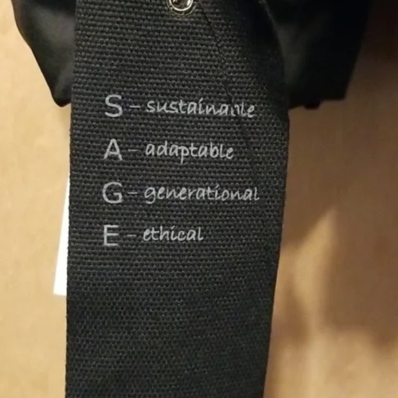 Sage, Satin Puffer Jacket - Picture 4 of 4